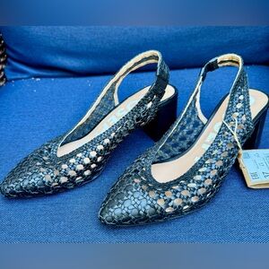 Gioseppo Gorgeous Woven Leather Black Sling Back Shoes, NWT size 6.5